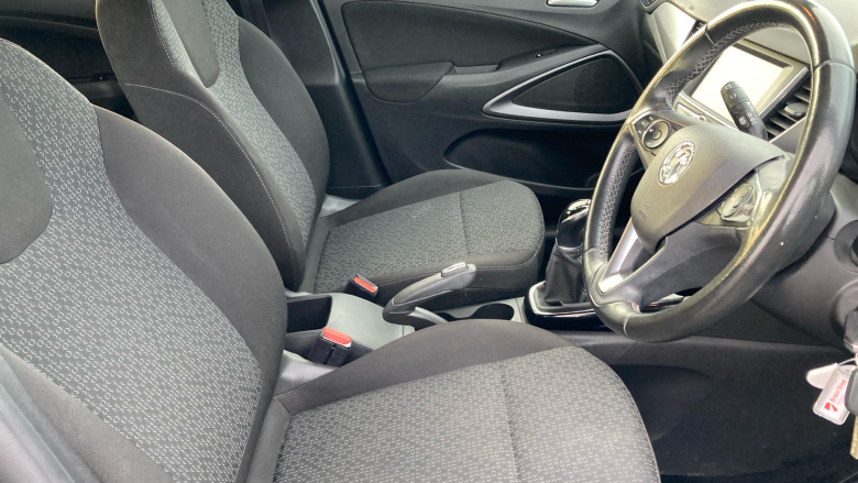 Vauxhall Crossland 1.2 Design 5dr Petrol Hatchback